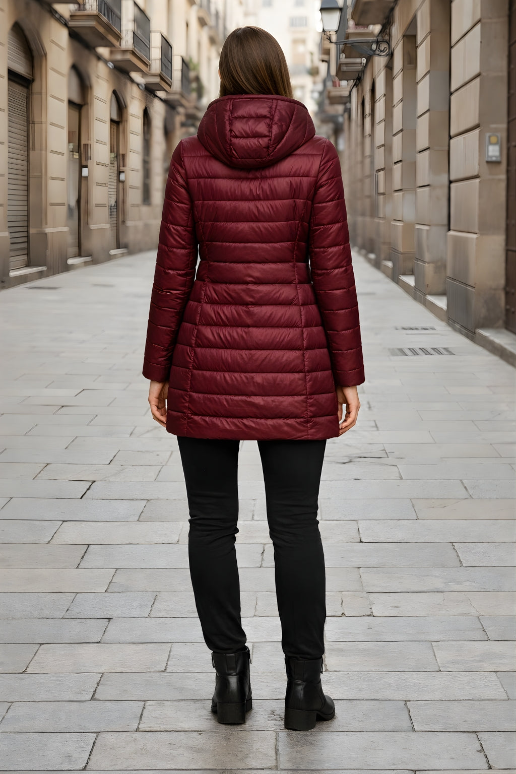 Mira | Hooded women’s winter down jacket
