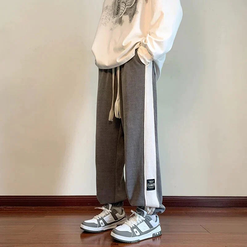 Heidi-Mode Streetwear Men's Jogging Pants in Patch Design