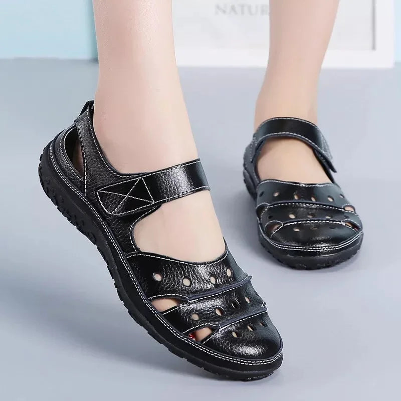 Orthopedic Sandals with Comfortable Closure