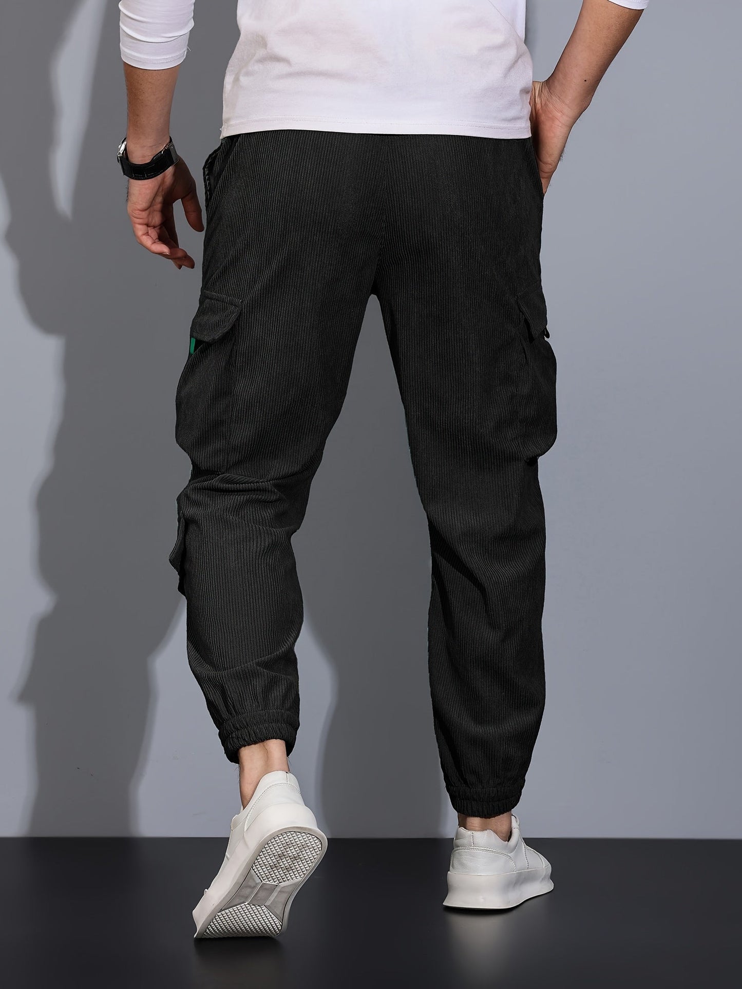 Heidi-Mode Black Cargo Pants for Men