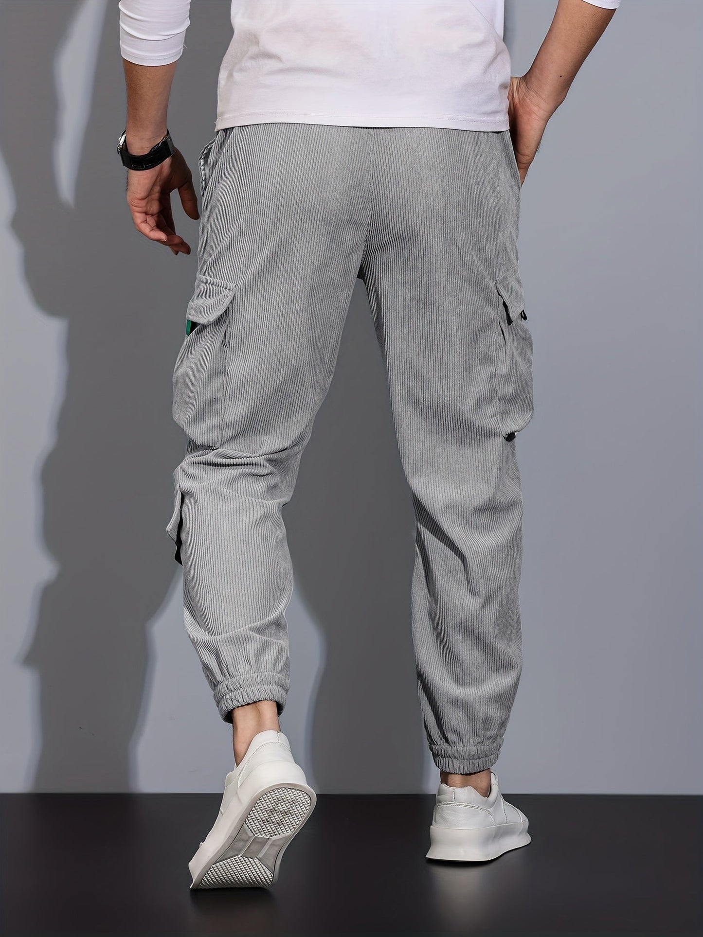 Heidi-Mode Black Cargo Pants for Men