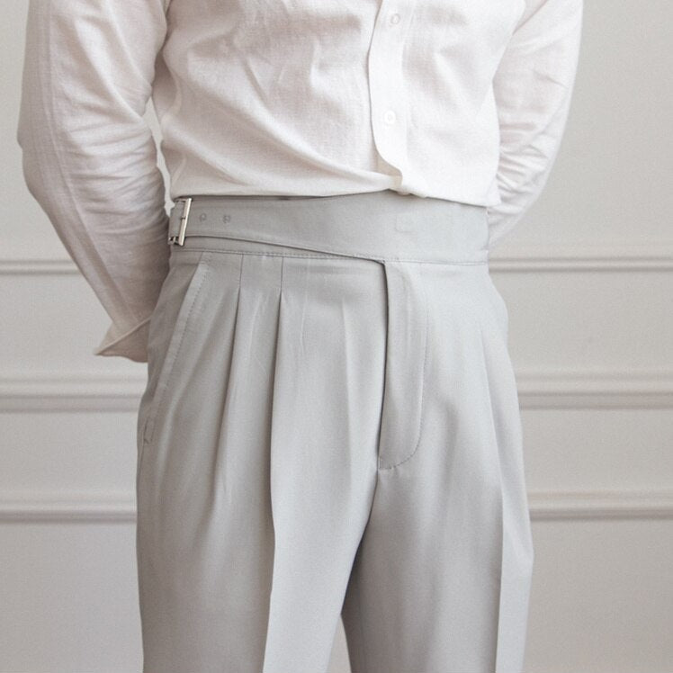 Heidi-Mode Classic: Stylish Pants with Buckle
