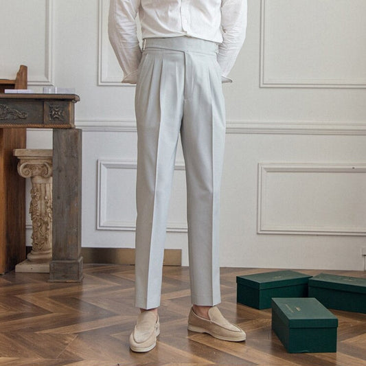Heidi-Mode Classic: Stylish Pants with Buckle