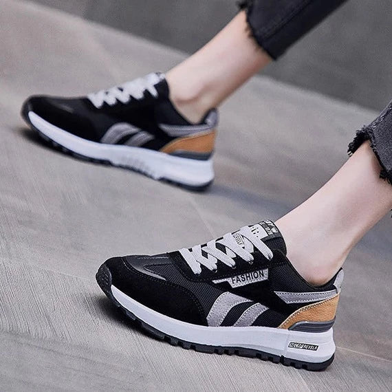 Leisure Sneakers
