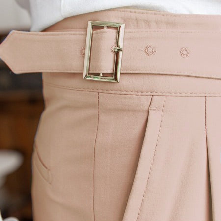 Heidi-Mode Classic: Stylish Pants with Buckle