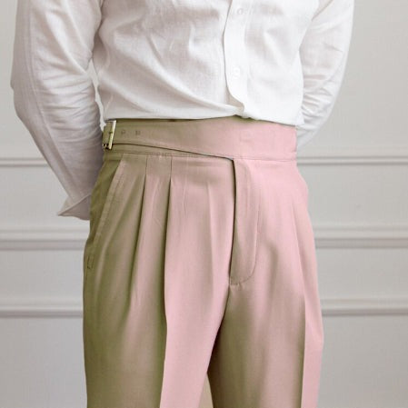 Heidi-Mode Classic: Stylish Pants with Buckle