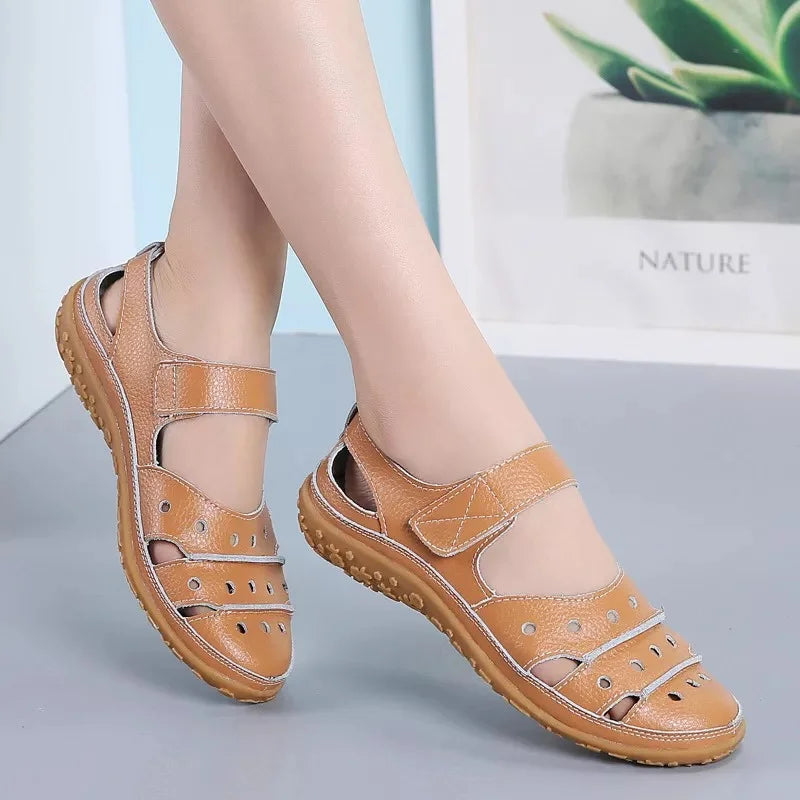 Orthopedic Sandals with Comfortable Closure
