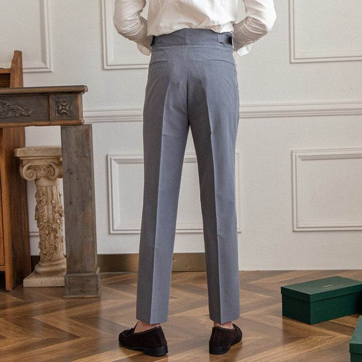 Heidi-Mode Classic: Stylish Pants with Buckle